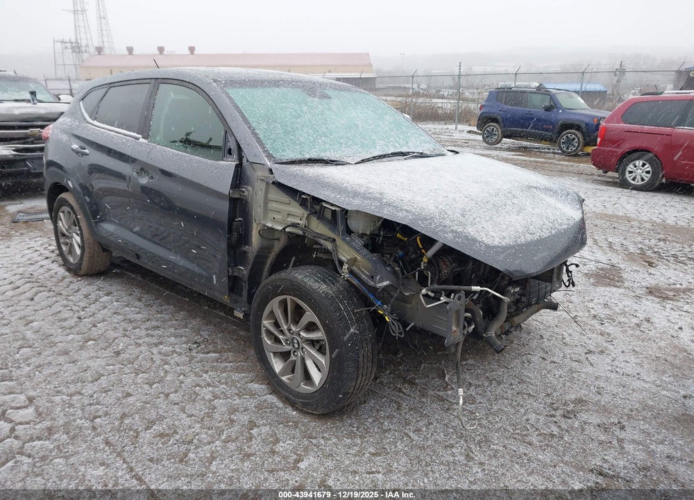 2018 HYUNDAI TUCSON SE VIN: KM8J2CA4XJU674129
