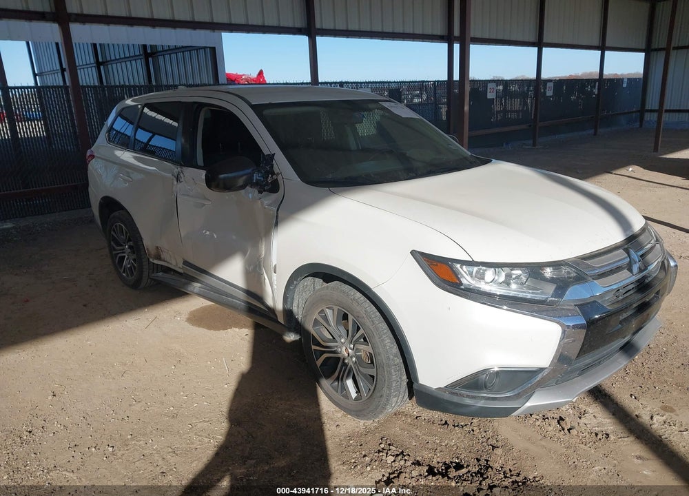 2017 MITSUBISHI OUTLANDER ES VIN: JA4AD2A30HZ041730