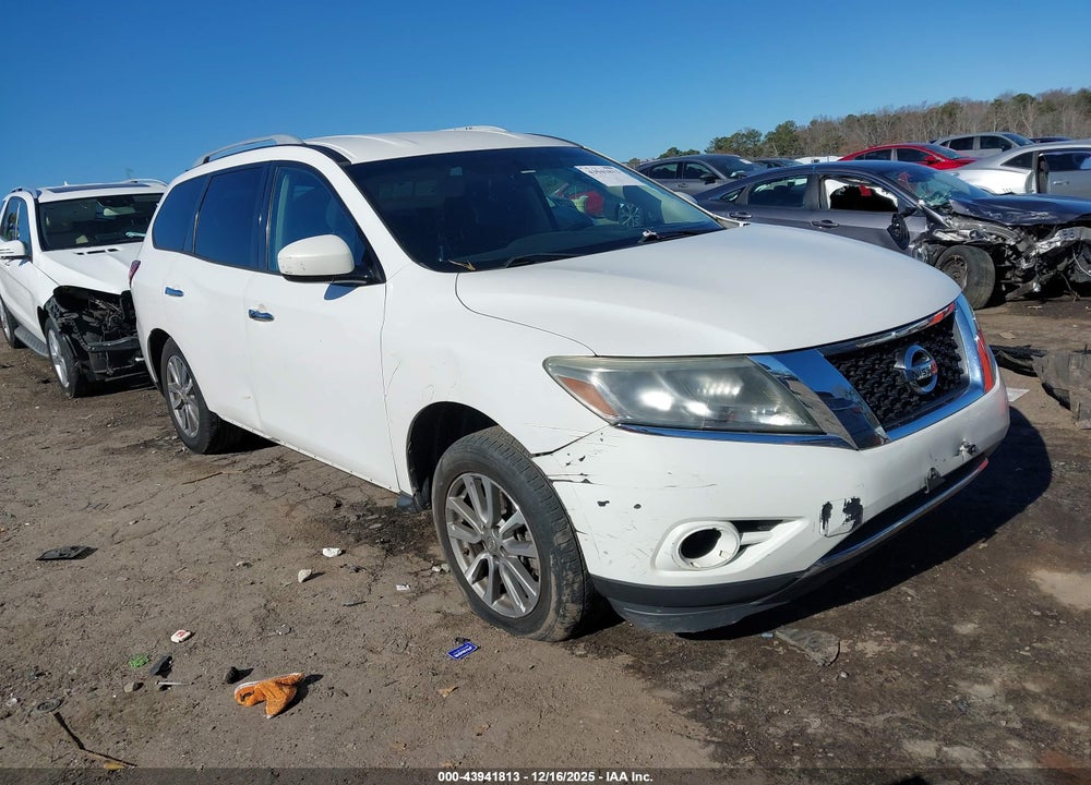 2014 NISSAN PATHFINDER SV VIN: 5N1AR2MN1EC641557