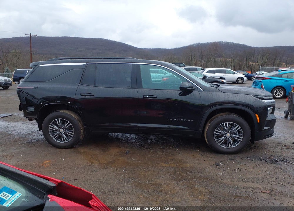 2026 CHEVROLET TRAVERSE AWD LT VIN: 1GNEVGKS2TJ129636