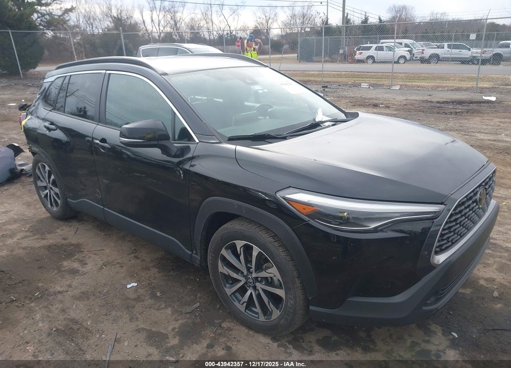 2022 TOYOTA COROLLA CROSS XLE VIN: 7MUDAAAG2NV024259
