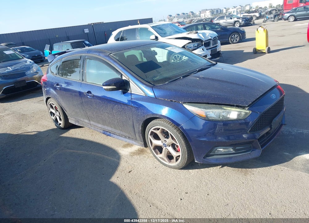 2017 FORD FOCUS ST VIN: 1FADP3L92HL254883