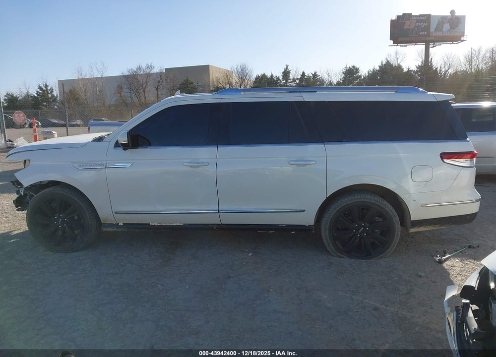 2022 LINCOLN NAVIGATOR RESERVE L VIN: 5LMJJ3LT3NEL07528