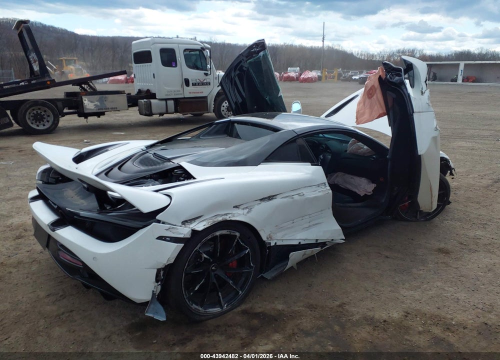 2020 MCLAREN 720S LUXURY/PERFORMANCE VIN: SBM14FCA0LW004686