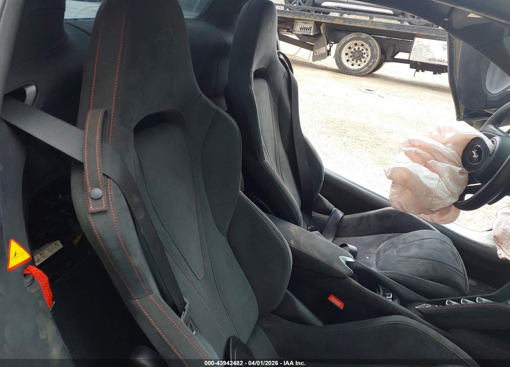 2020 MCLAREN 720S LUXURY/PERFORMANCE VIN: SBM14FCA0LW004686