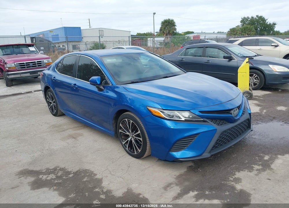 2019 TOYOTA CAMRY SE VIN: 4T1B11HK2KU214304