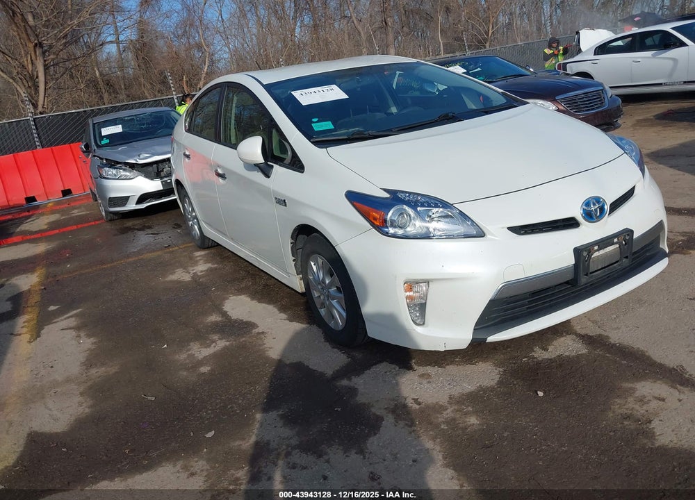 2015 TOYOTA PRIUS PLUG-IN VIN: JTDKN3DP3F3070506