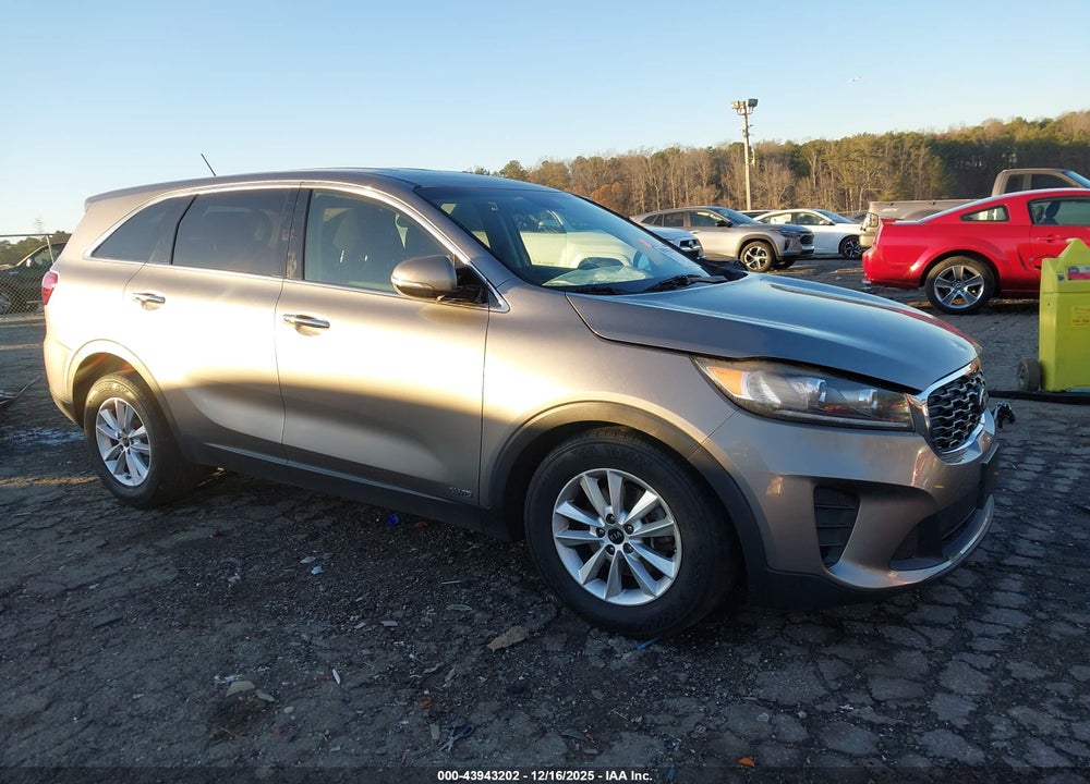 2019 KIA SORENTO 2.4L LX VIN: 5XYPGDA37KG447867