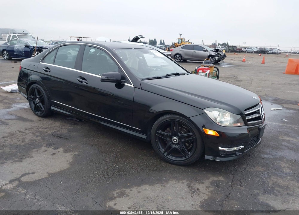 2014 MERCEDES-BENZ C-CLASS C 250 SPORT VIN: WDDGF4HB3ER310548