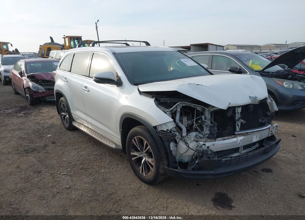 2016 TOYOTA HIGHLANDER XLE V6 VIN: 5TDKKRFH8GS165449