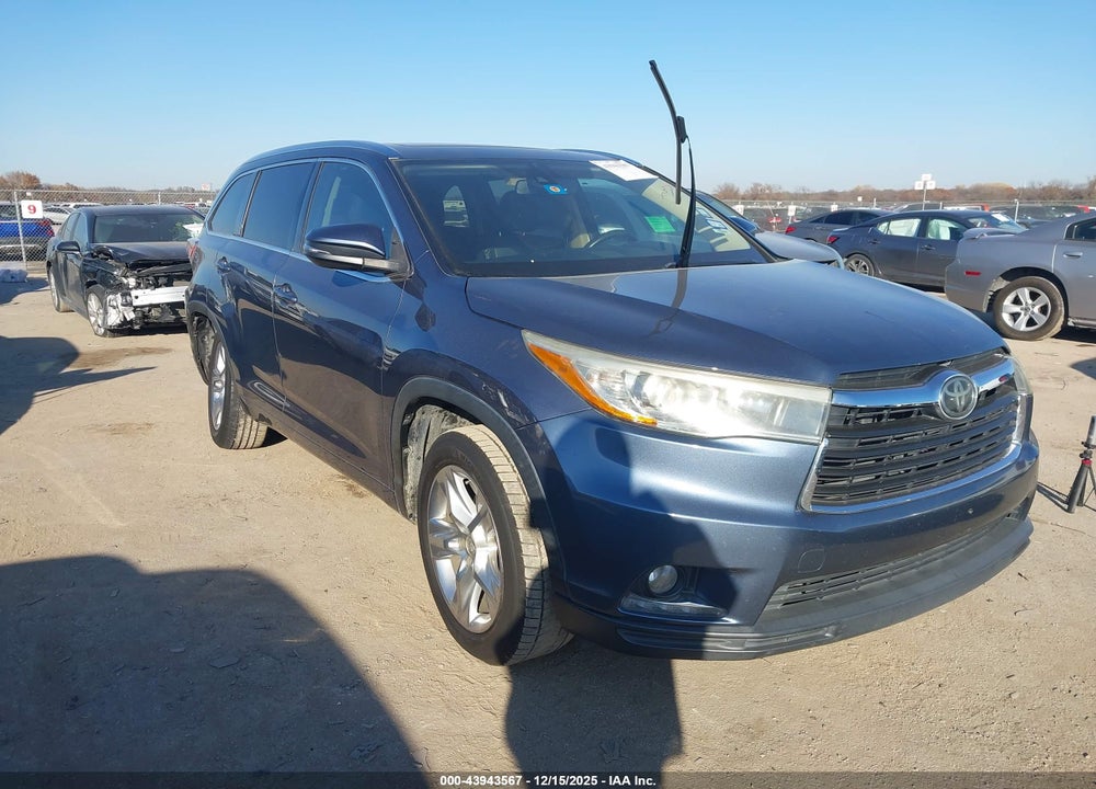 2015 TOYOTA HIGHLANDER LIMITED V6 VIN: 5TDYKRFH8FS067434