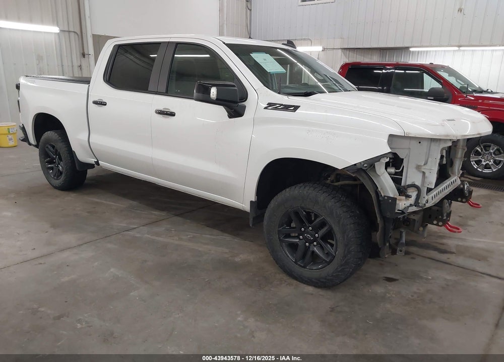 2020 CHEVROLET SILVERADO 1500 4WD  SHORT BED LT TRAIL BOSS VIN: 3GCPYFED5LG323188