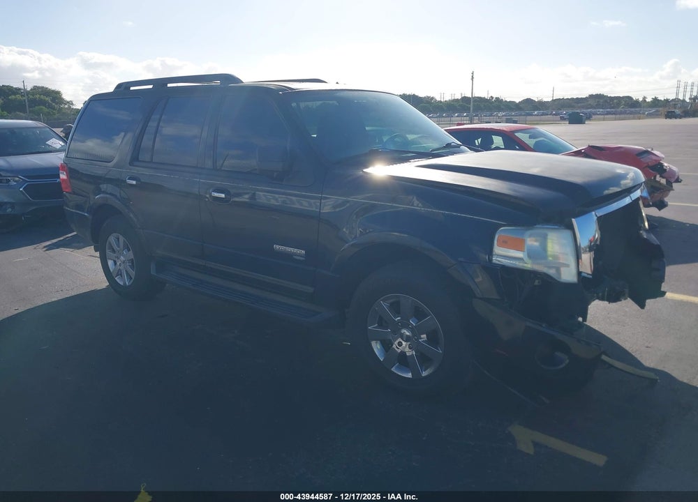 2008 FORD EXPEDITION XLT VIN: 1FMFU15538LA10021
