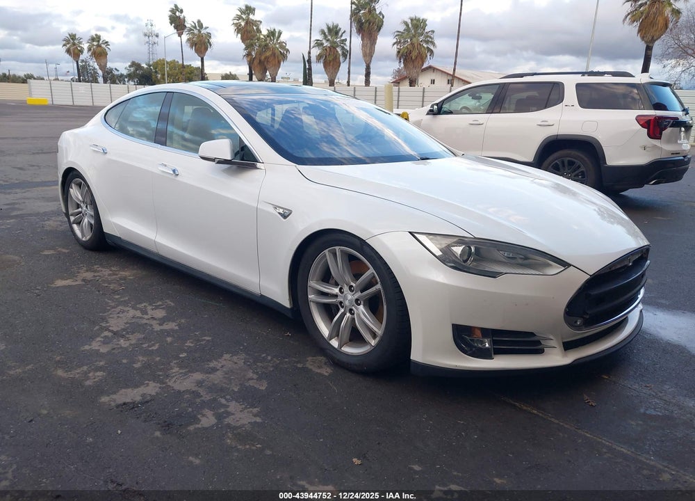 2013 TESLA MODEL S VIN: 5YJSA1CN7DFP04531