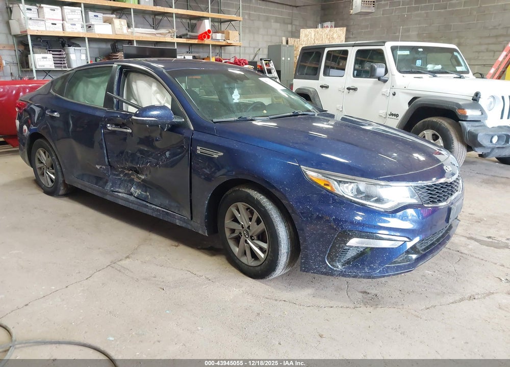 2019 KIA OPTIMA LX VIN: 5XXGT4L36KG319987