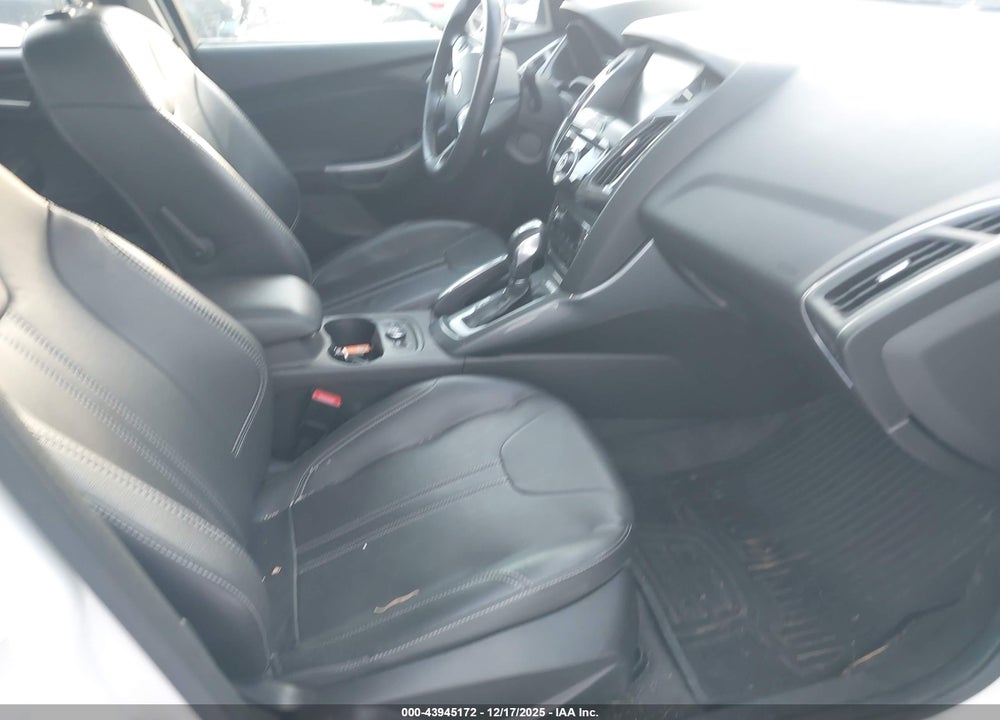 2012 FORD FOCUS TITANIUM VIN: 1FAHP3N22CL223594