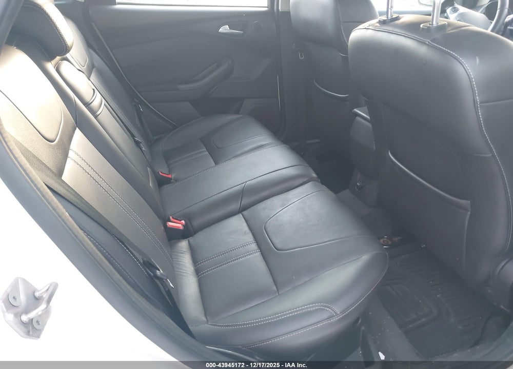 2012 FORD FOCUS TITANIUM VIN: 1FAHP3N22CL223594