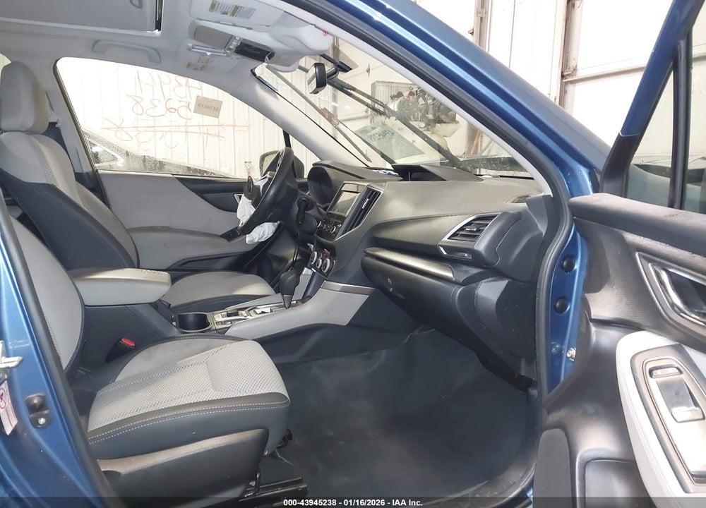 2020 SUBARU FORESTER PREMIUM VIN: JF2SKAJCXLH545390