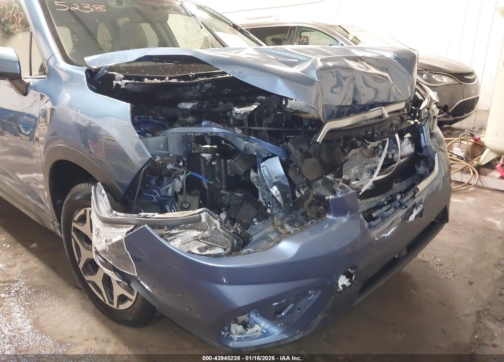 2020 SUBARU FORESTER PREMIUM VIN: JF2SKAJCXLH545390