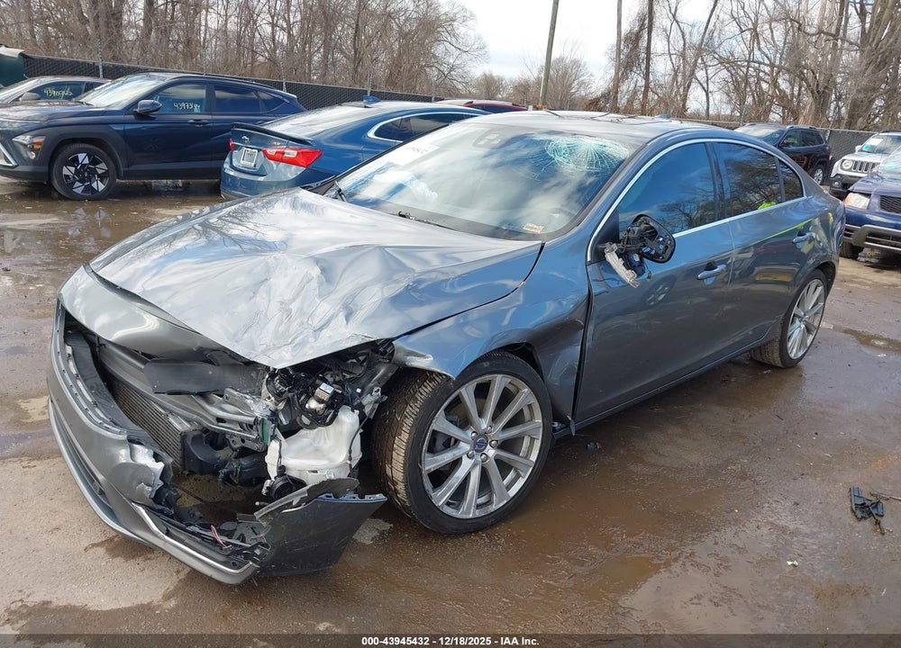 2017 VOLVO S60 INSCRIPTION T5 PLATINUM VIN: LYV402HMXHB127115