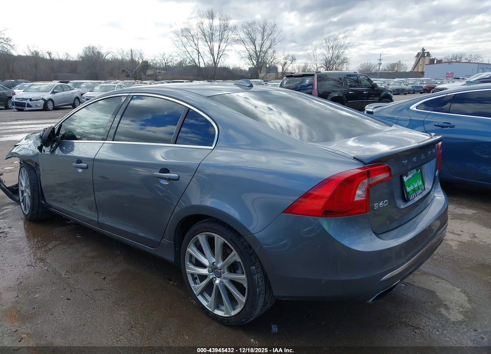 2017 VOLVO S60 INSCRIPTION T5 PLATINUM VIN: LYV402HMXHB127115