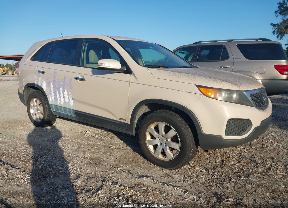 2011 KIA SORENTO LX VIN: 5XYKTCA14BG032908