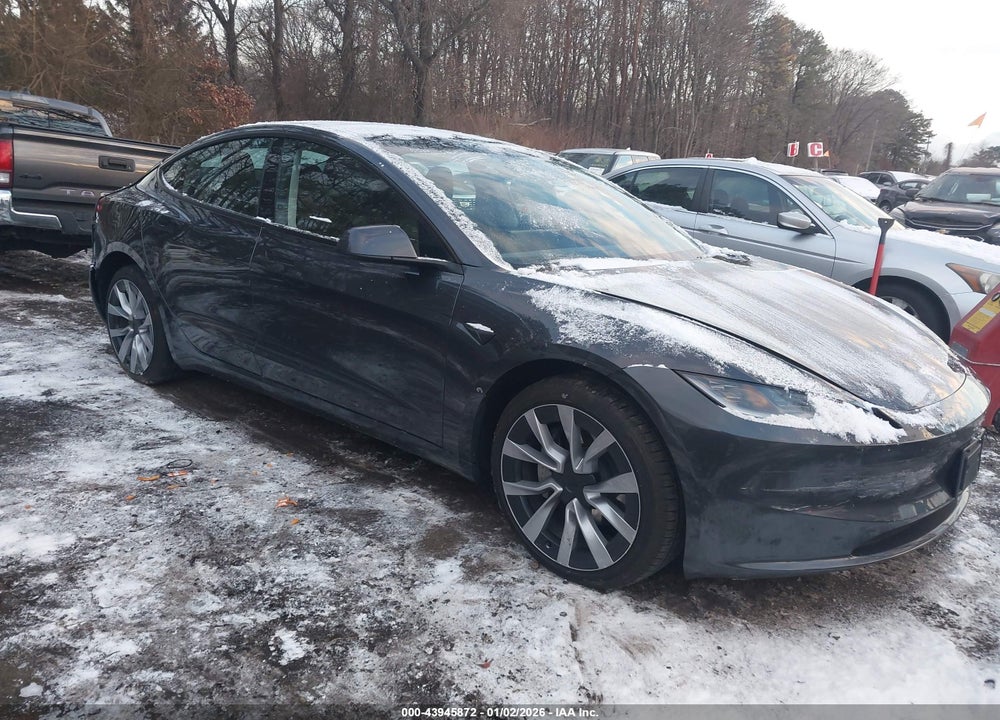 2025 TESLA MODEL 3 LONG RANGE REAR-WHEEL DRIVE/STANDARD REAR-WHEEL DRIVE VIN: 5YJ3E1EA9SF024128