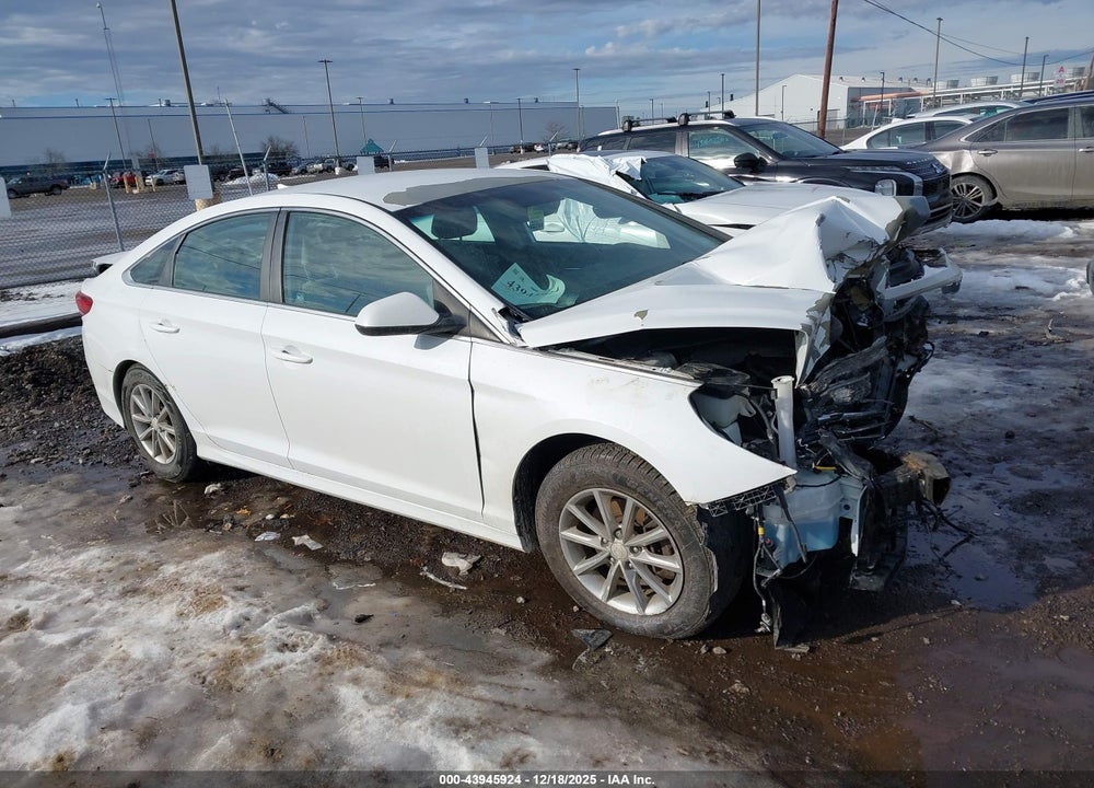 2018 HYUNDAI SONATA SE VIN: 5NPE24AF3JH688462