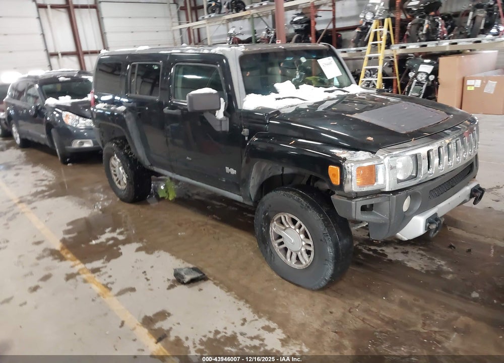 2008 HUMMER H3 SUV VIN: 5GTEN13EX88150904