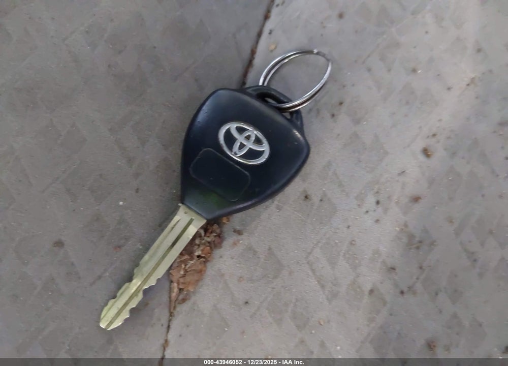2009 TOYOTA COROLLA LE VIN: JTDBL40EX9J000680