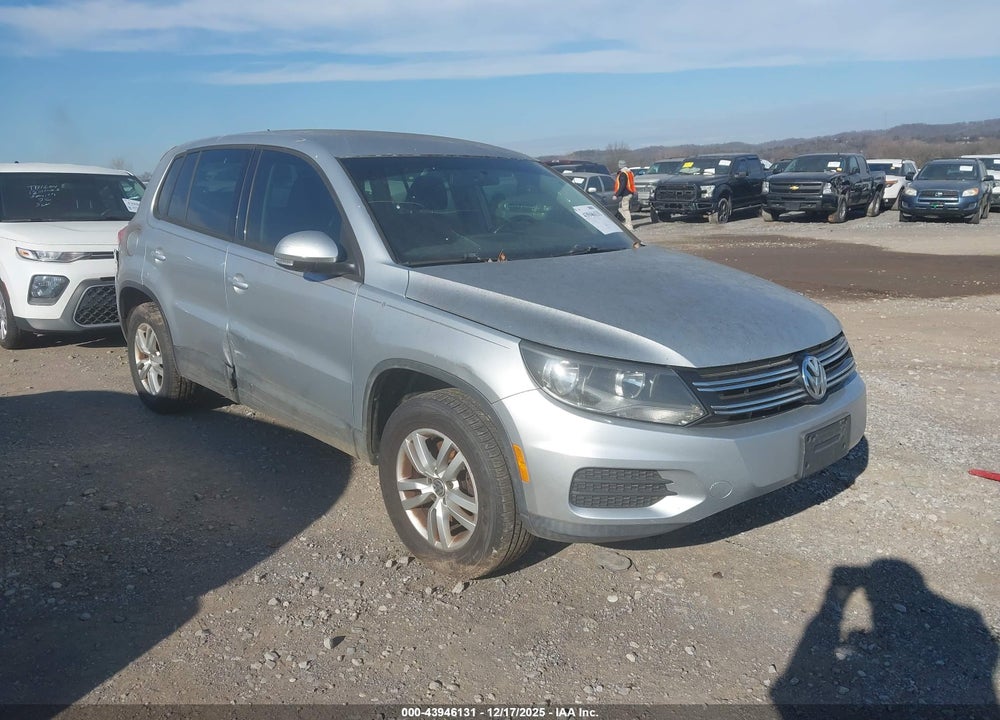 2014 VOLKSWAGEN TIGUAN S VIN: WVGAV3AX3EW594800