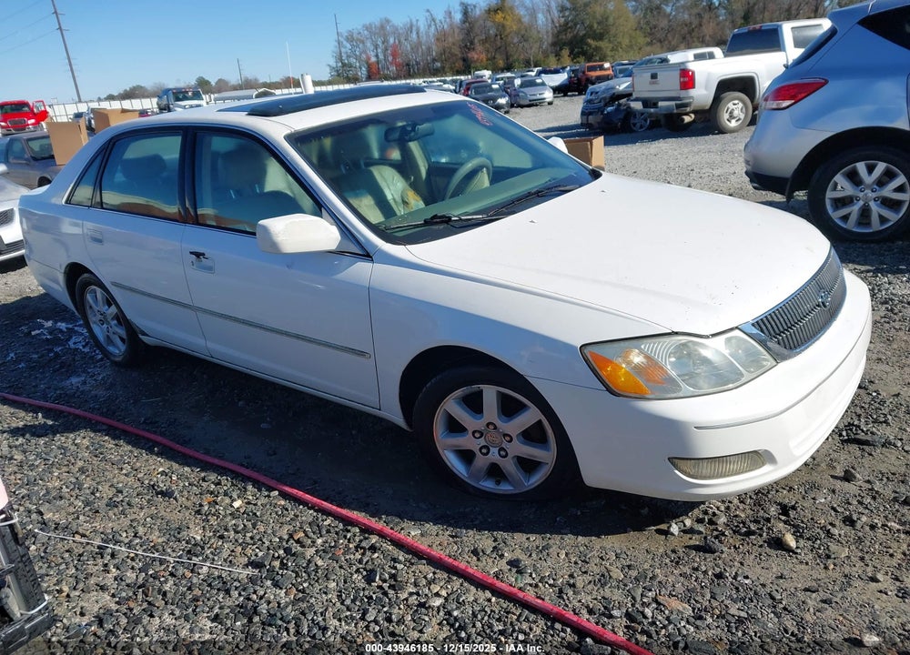 2000 TOYOTA AVALON XLS VIN: 4T1BF28B2YU052562