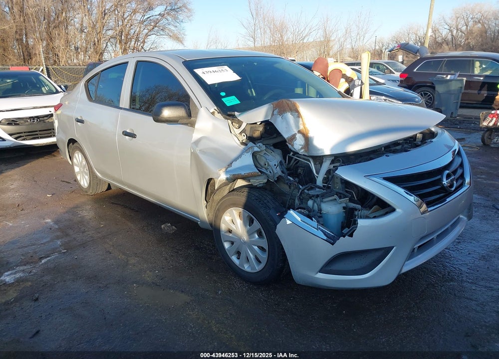 2015 NISSAN VERSA 1.6 S+ VIN: 3N1CN7AP0FL856531