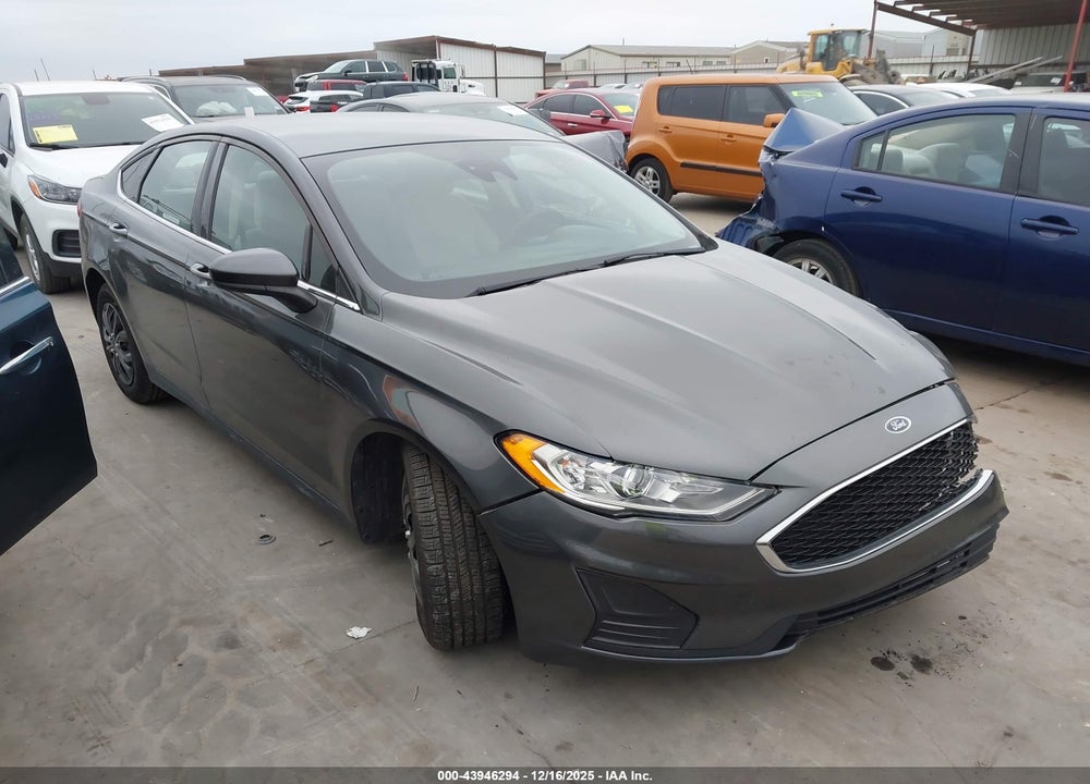 2020 FORD FUSION S VIN: 3FA6P0G71LR184108