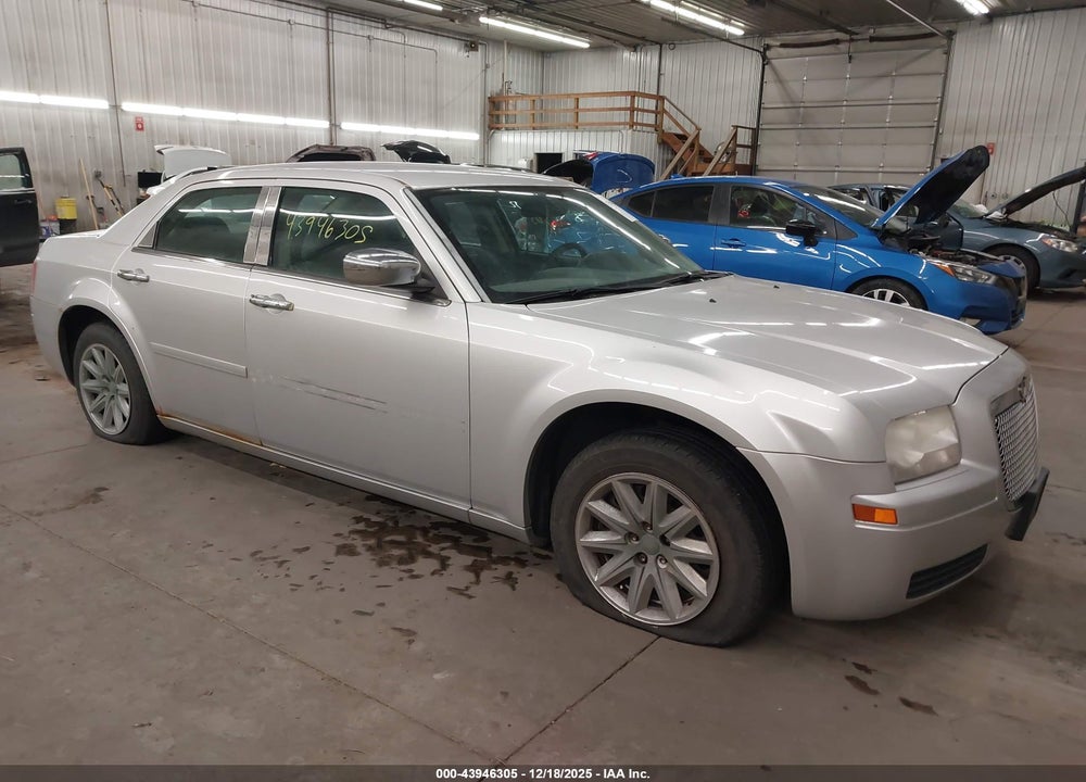 2005 CHRYSLER 300 VIN: 2C3JA43R35H189379