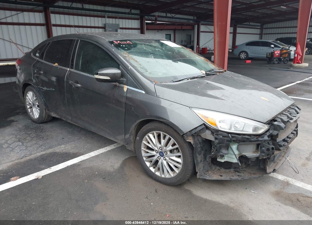 2015 FORD FOCUS TITANIUM VIN: 1FADP3J24FL315167