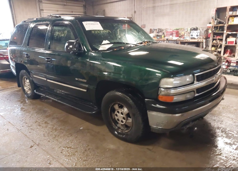2001 CHEVROLET TAHOE LS VIN: 1GNEK13T81J142207
