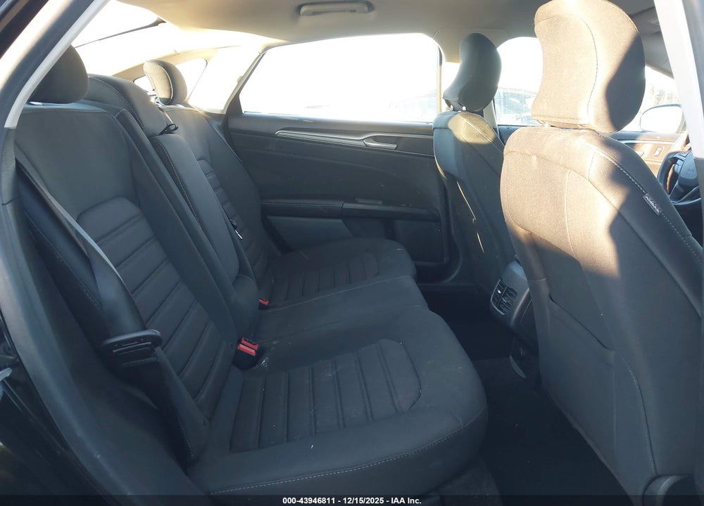 2019 FORD FUSION SE VIN: 3FA6P0HD9KR279096