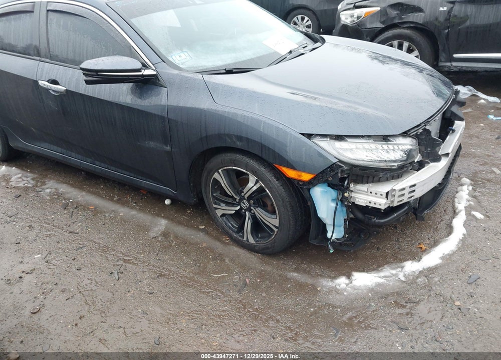 2016 HONDA CIVIC TOURING VIN: 19XFC1F97GE211081