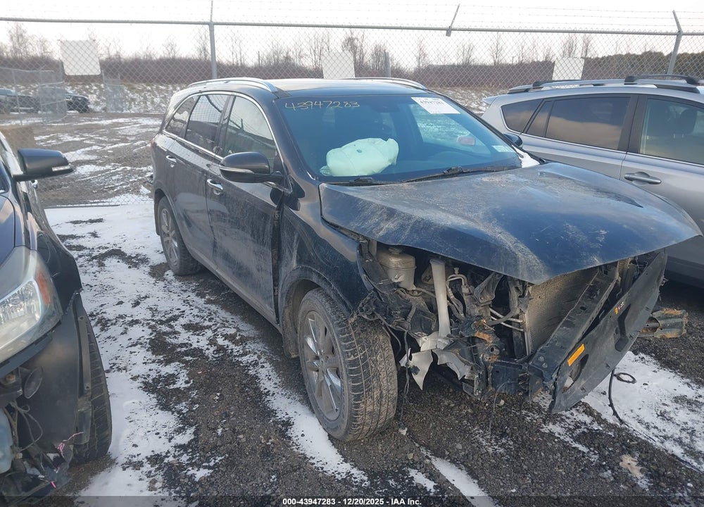 2016 KIA SORENTO 3.3L SXL VIN: 5XYPKDA5XGG087579