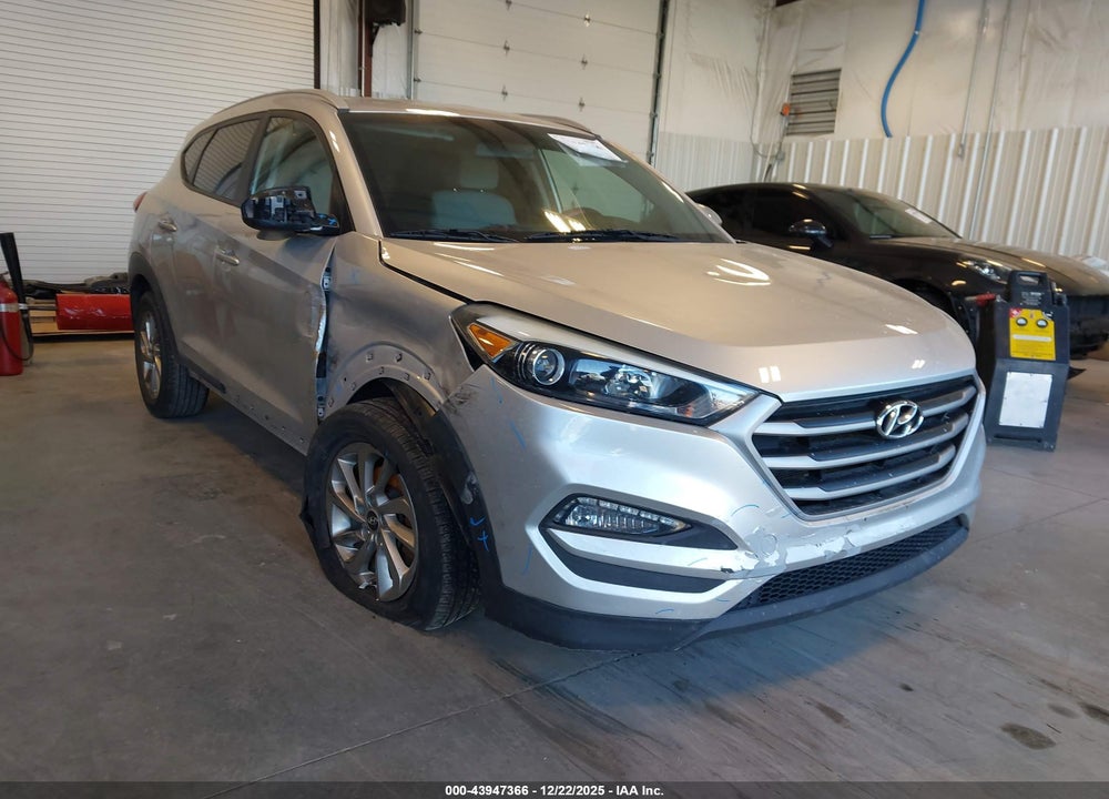 2018 HYUNDAI TUCSON SEL VIN: KM8J33A4XJU680204