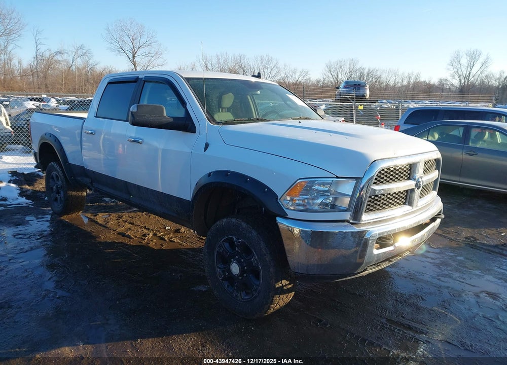 2017 RAM 2500 SLT  4X4 6'4 BOX VIN: 3C6UR5DL3HG725440