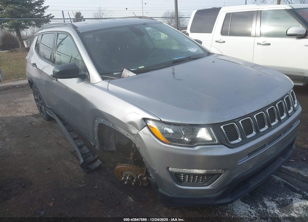 2018 JEEP COMPASS SPORT FWD VIN: 3C4NJCAB1JT181425