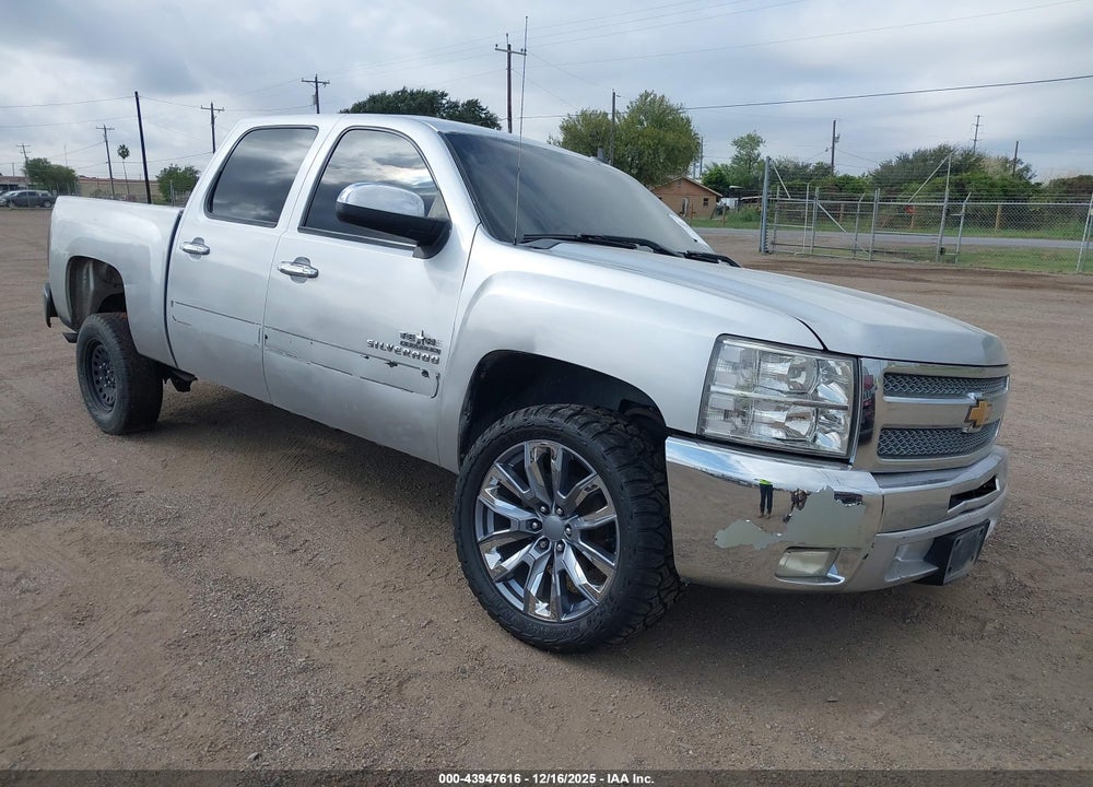 2013 CHEVROLET SILVERADO 1500 LT VIN: 3GCPCSE09DG307887