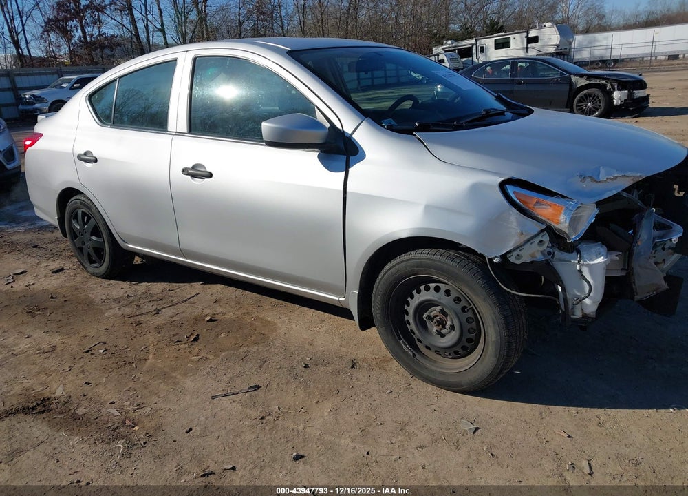2018 NISSAN VERSA 1.6 S+ VIN: 3N1CN7AP7JL824524