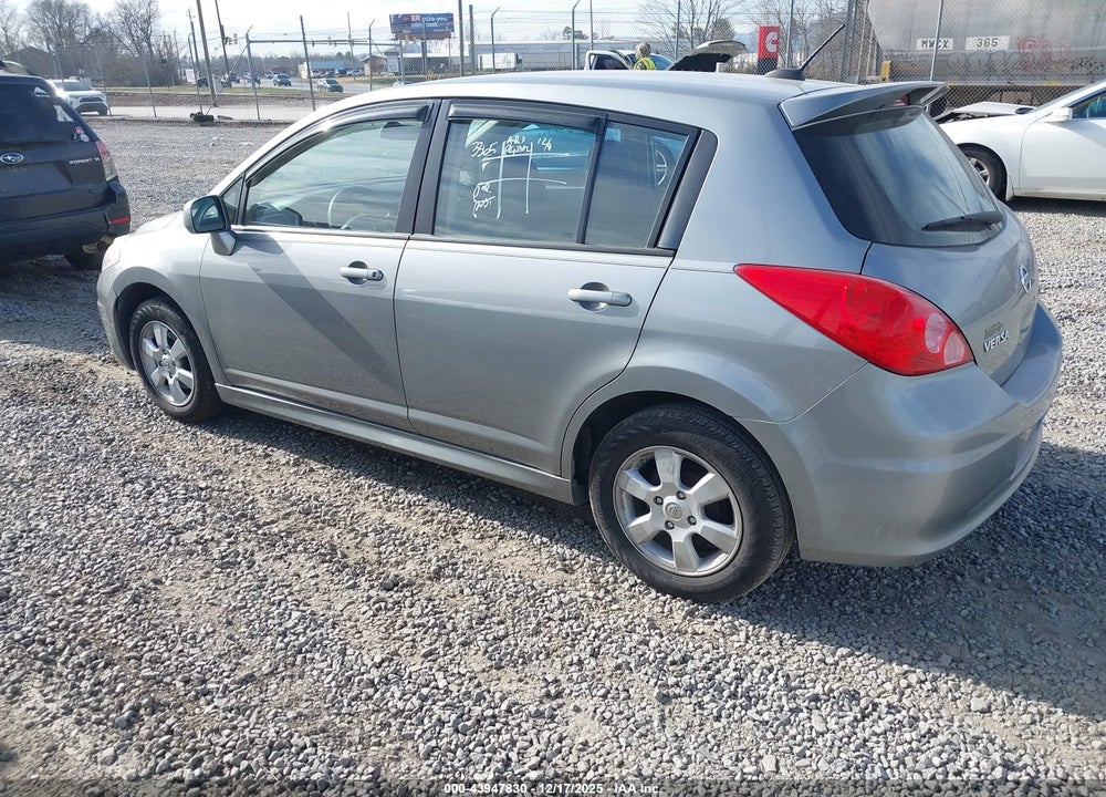 2011 NISSAN VERSA 1.8SL VIN: 3N1BC1CP2BL404067