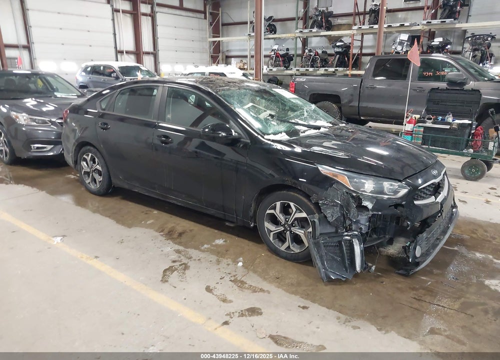 2019 KIA FORTE LXS VIN: 3KPF24ADXKE065574
