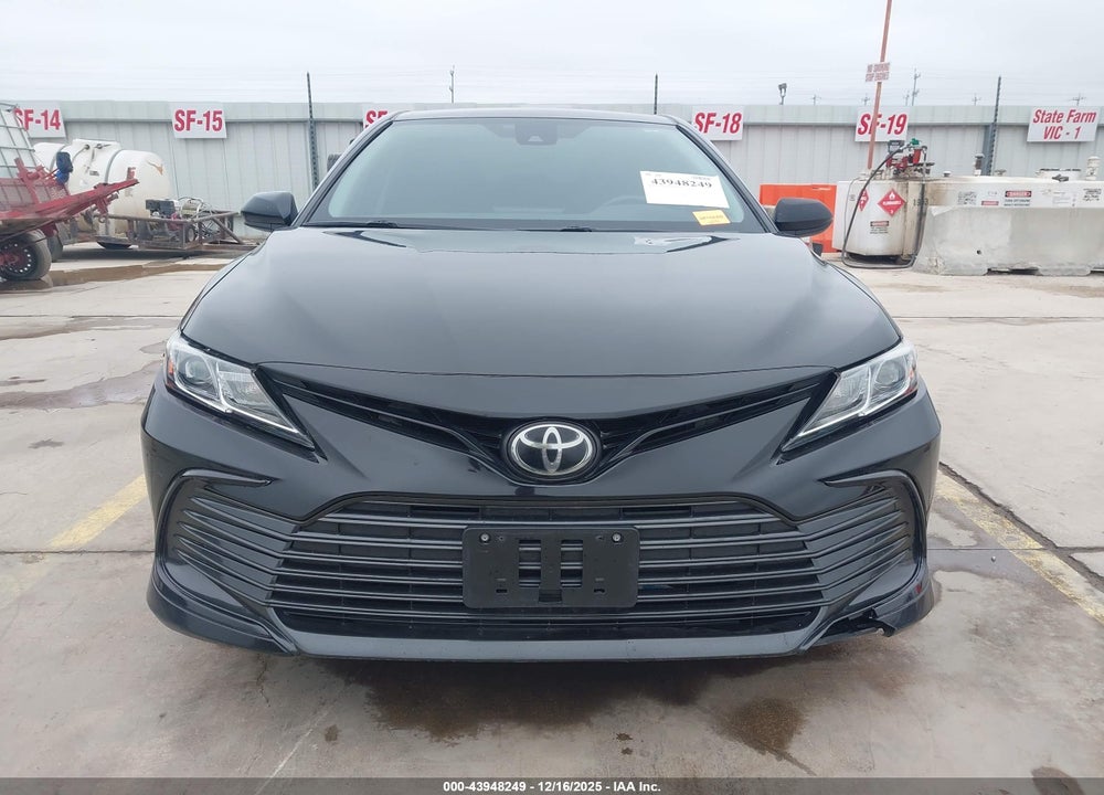 2022 TOYOTA CAMRY LE VIN: 4T1C11AK6NU675539