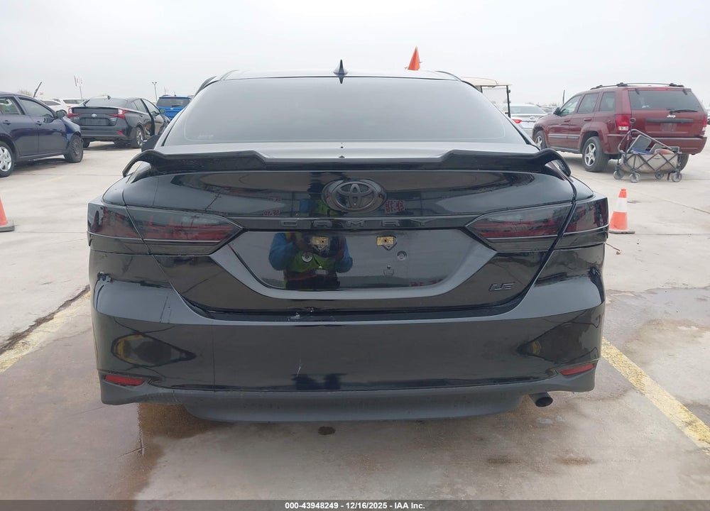 2022 TOYOTA CAMRY LE VIN: 4T1C11AK6NU675539