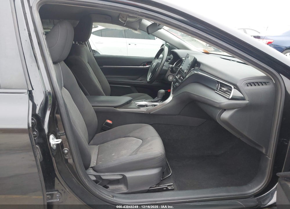 2022 TOYOTA CAMRY LE VIN: 4T1C11AK6NU675539
